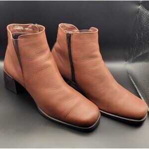 Paces Brown Leather Boots Cameron Size 9 Side Zip Block Heel
